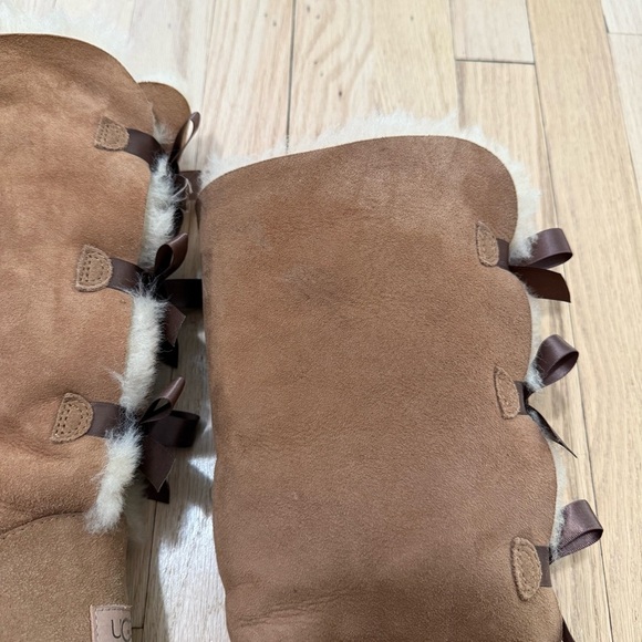 UGG Women's Bailey Bow Tall II Chestnut Suede Boots Size 8 Retail for $250 - Picture 4 of 11